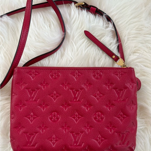 COPY - ❤️ Louis Vuitton Twice Monogram Empreinte crossbody in Dahlia - Picture 3 of 13